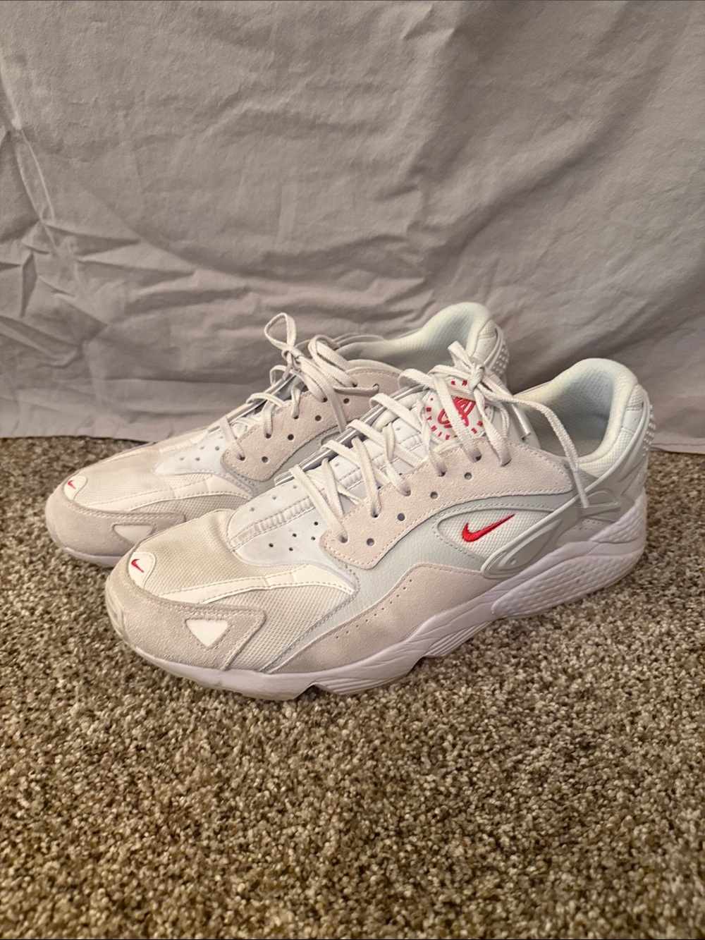 Nike Kids White and Red Low-Top Sneakers
